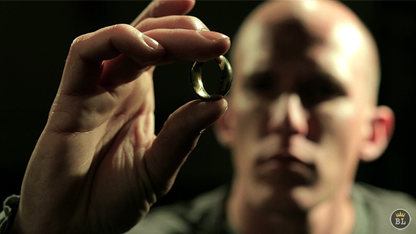 Ash and Ember Gold Curved Size 9 (2 Rings) by Zach Heath - Trick