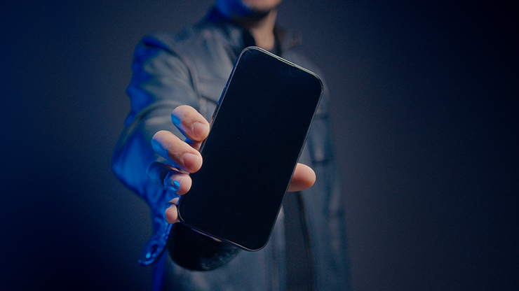 Leviosa Phone by João Miranda and Julio Montoro