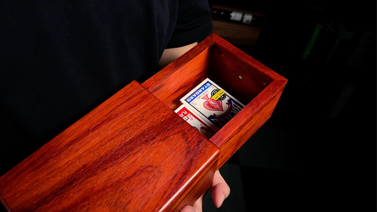 Alchemist's Chest by Bond Lee, Waylon, & MS Magic